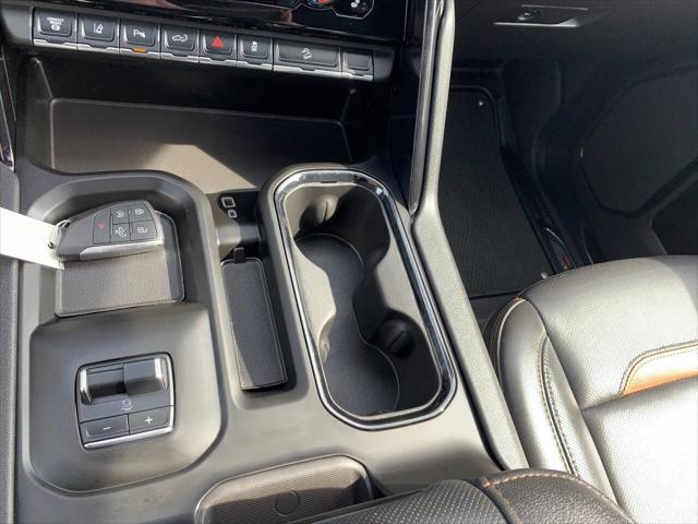 2025 GMC Sierra 3500HD Crew Cab, Standard Bed, AT4, 4WD