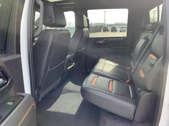 2025 GMC Sierra 3500HD Crew Cab, Standard Bed, AT4, 4WD