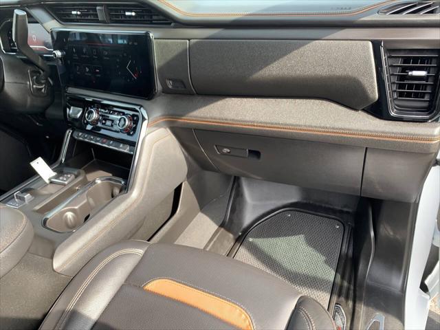 2025 GMC Sierra 3500HD Crew Cab, Standard Bed, AT4, 4WD