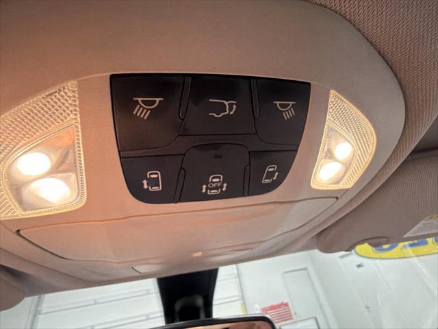 2020 Chrysler Voyager LXI
