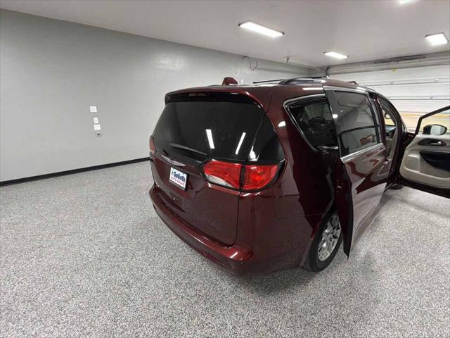 2020 Chrysler Voyager LXI