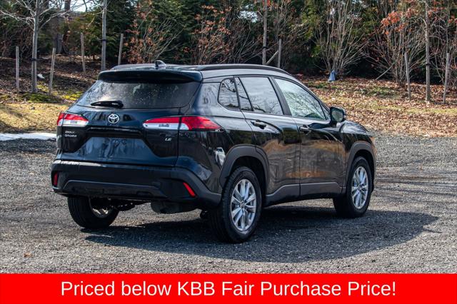 2024 Toyota Corolla Cross LE