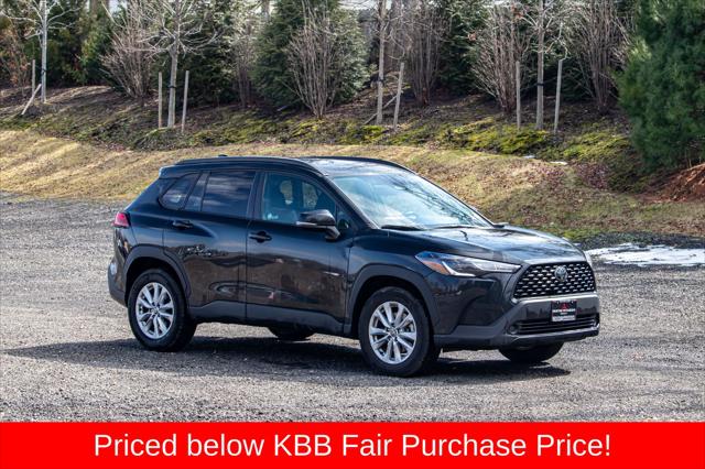 2024 Toyota Corolla Cross LE