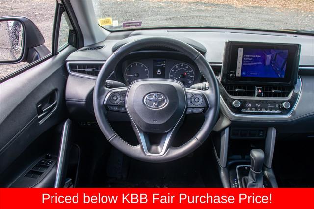 2024 Toyota Corolla Cross LE
