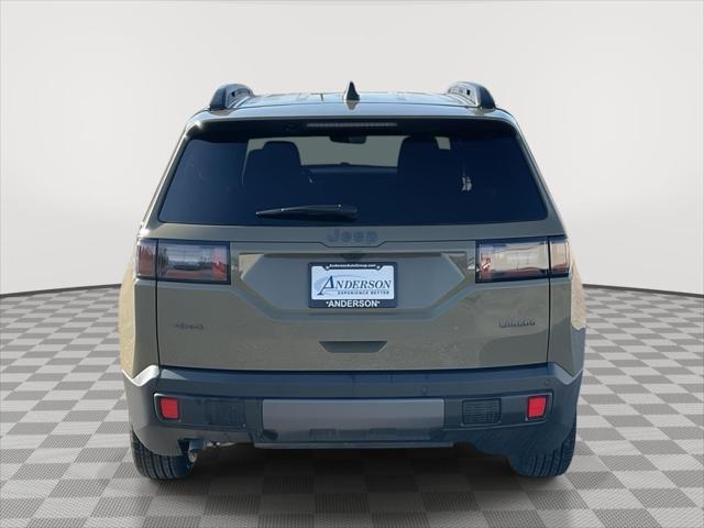 2026 Jeep Cherokee Laredo 4x4