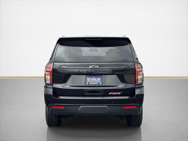2023 Chevrolet Suburban 4WD RST