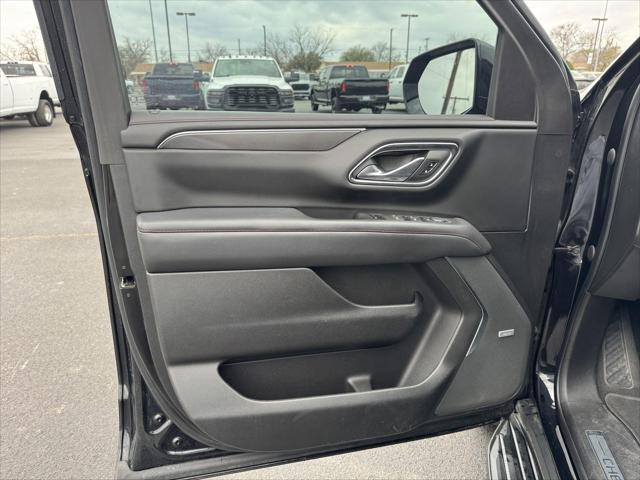 2023 Chevrolet Suburban 4WD RST