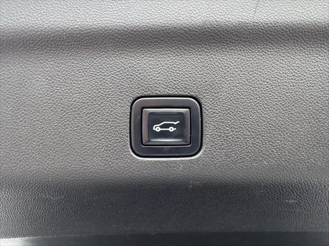 2023 Chevrolet Suburban 4WD RST