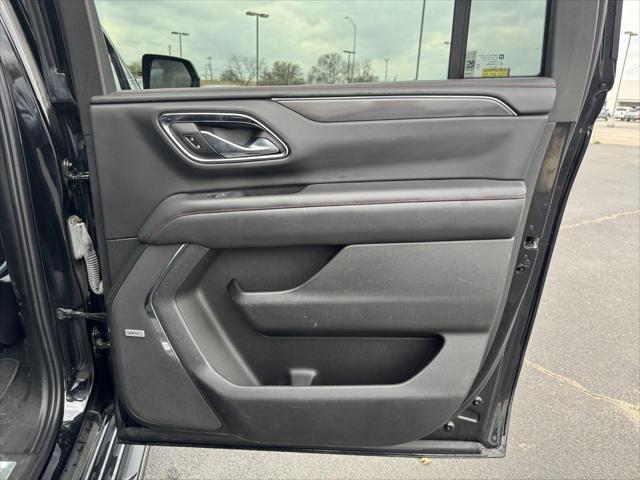 2023 Chevrolet Suburban 4WD RST