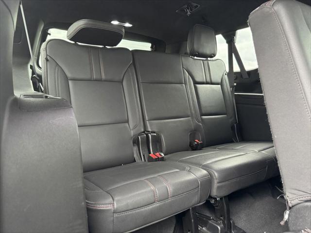 2023 Chevrolet Suburban 4WD RST