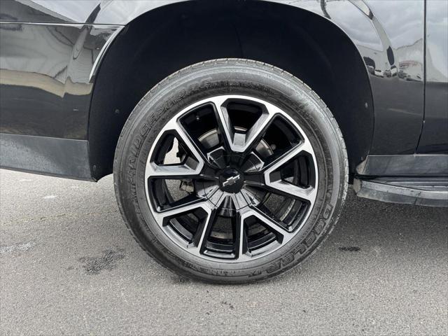 2023 Chevrolet Suburban 4WD RST