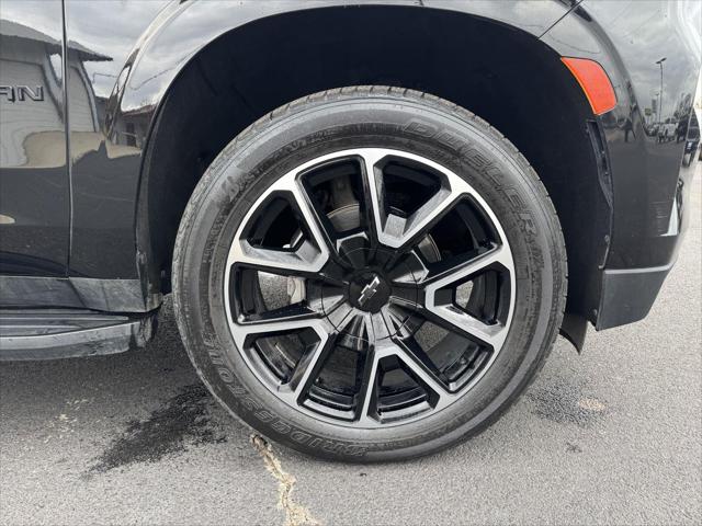 2023 Chevrolet Suburban 4WD RST