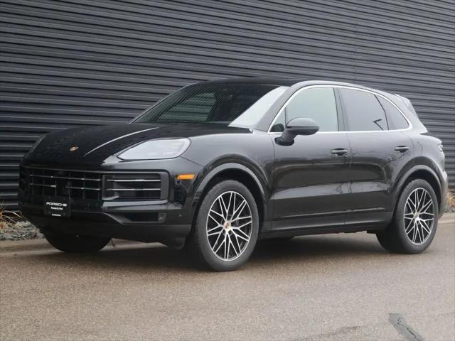 2025 Porsche Cayenne Cayenne for sale in Saint Paul, MN