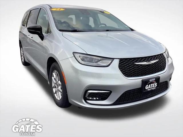 2024 Chrysler Pacifica Touring L for sale in South Bend, IN