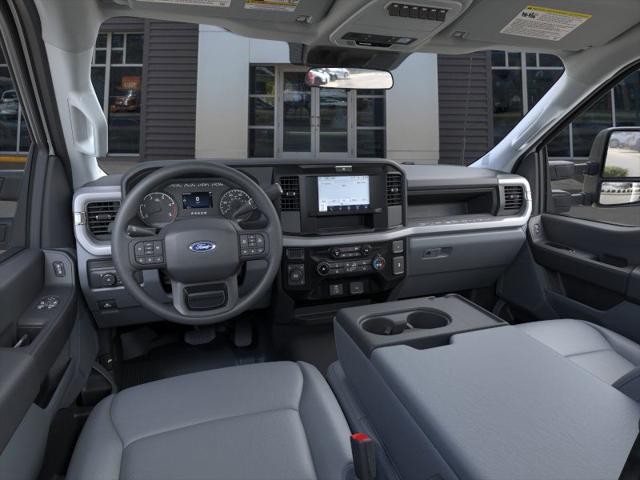 2025 Ford F-550 XL