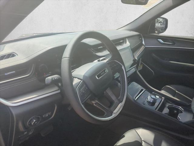 2026 Jeep Grand Cherokee Limited 4x2