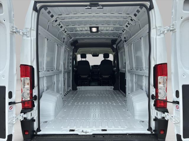 2026 Ram ProMaster 2500 Cargo Van Tradesman High Roof 159" WB w/Pass Seat
