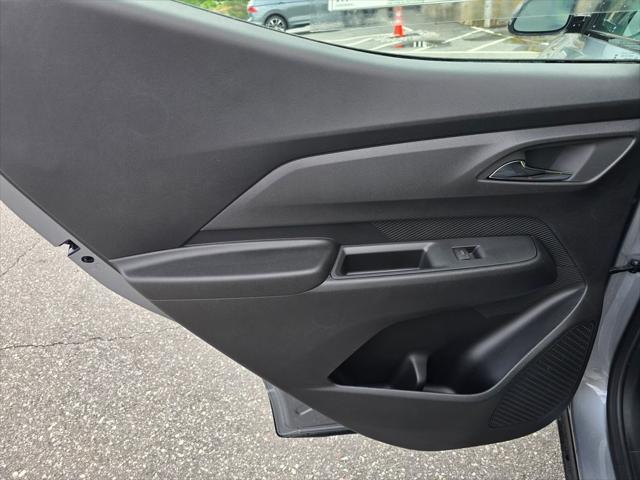 2027 Chevrolet Bolt LT FWD
