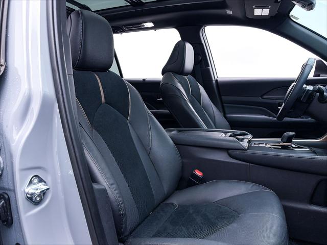 2025 Toyota Grand Highlander Hybrid Platinum MAX
