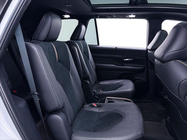 2025 Toyota Grand Highlander Hybrid Platinum MAX