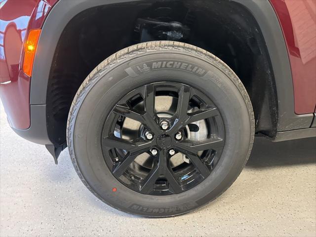 2026 Jeep Grand Cherokee L GRAND CHEROKEE L LAREDO ALTITUDE 4X4