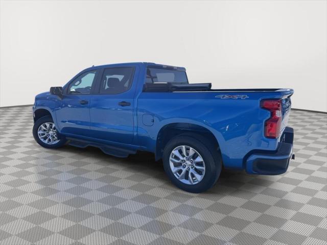 2023 Chevrolet Silverado 1500 4WD Crew Cab Short Bed Custom