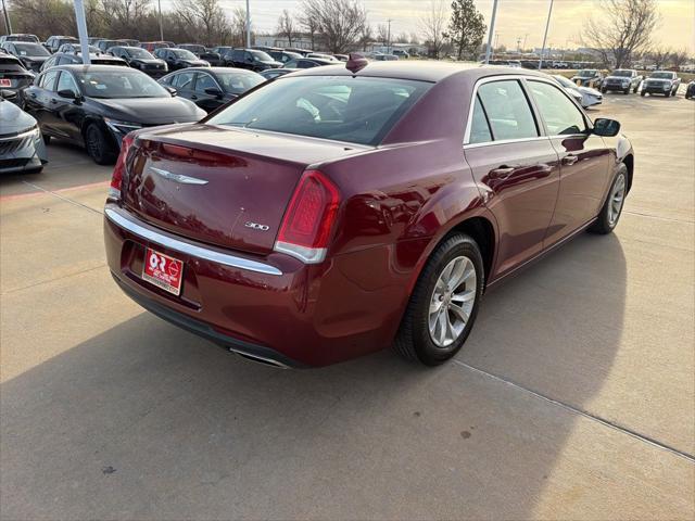 2023 Chrysler 300 Touring