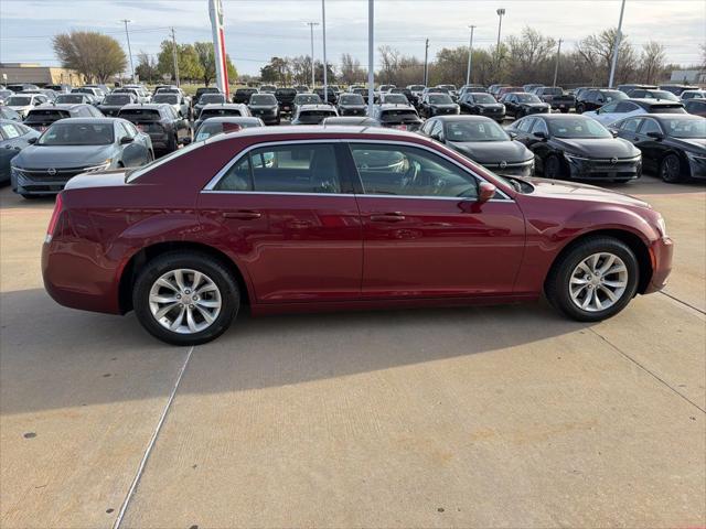 2023 Chrysler 300 Touring