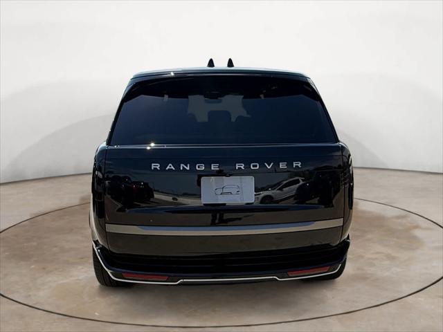 2026 Land Rover Range Rover P530 SE 7 Seat