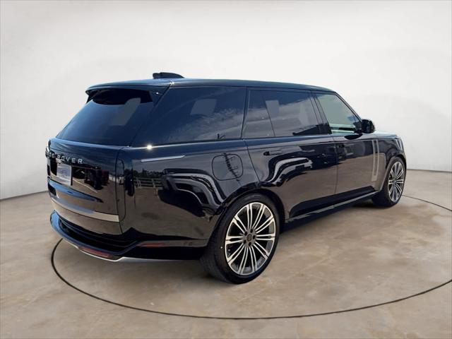 2026 Land Rover Range Rover P530 SE 7 Seat