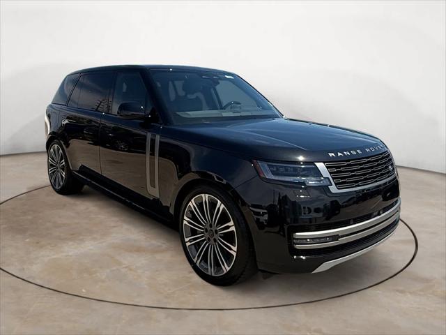 2026 Land Rover Range Rover P530 SE 7 Seat