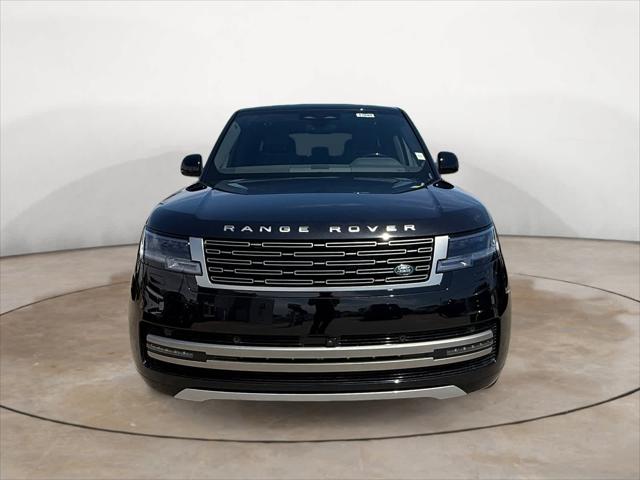 2026 Land Rover Range Rover P530 SE 7 Seat