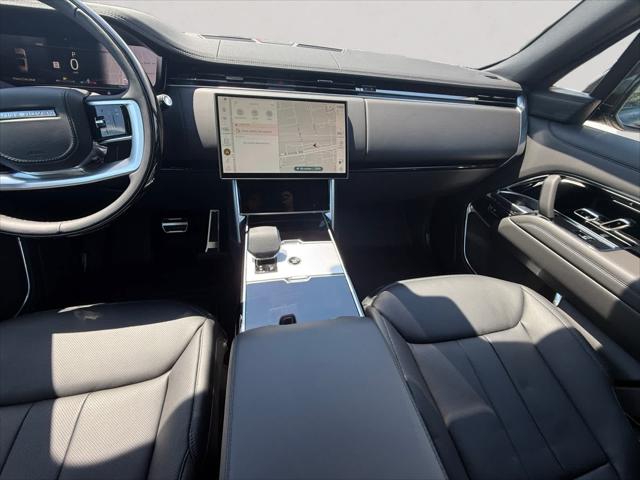 2026 Land Rover Range Rover P530 SE 7 Seat