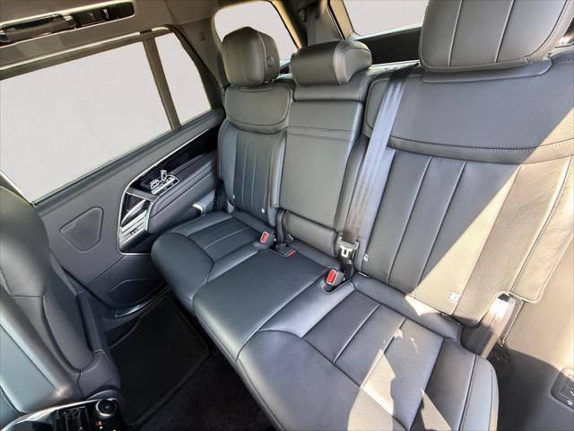 2026 Land Rover Range Rover P530 SE 7 Seat