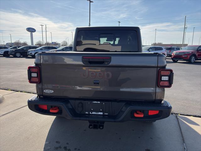 2023 Jeep Gladiator Sport