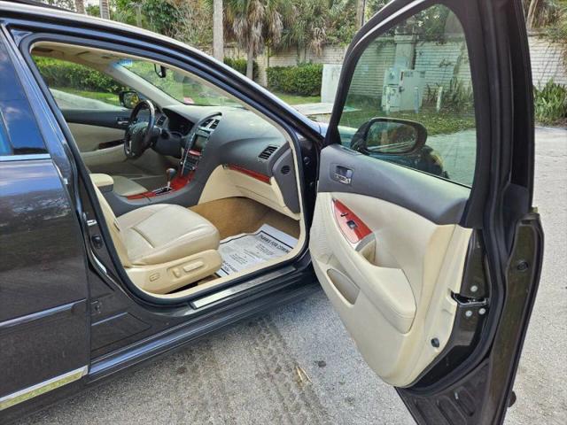2011 Lexus ES 350 350