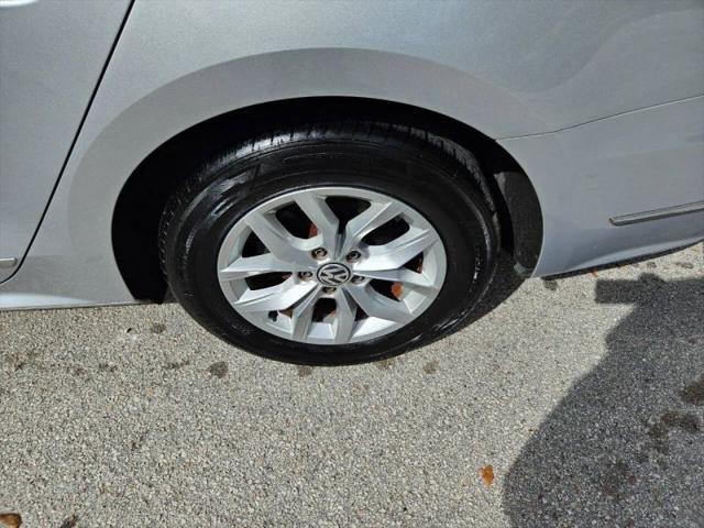 2017 Volkswagen Passat 1.8T S