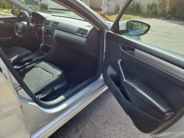 2017 Volkswagen Passat 1.8T S