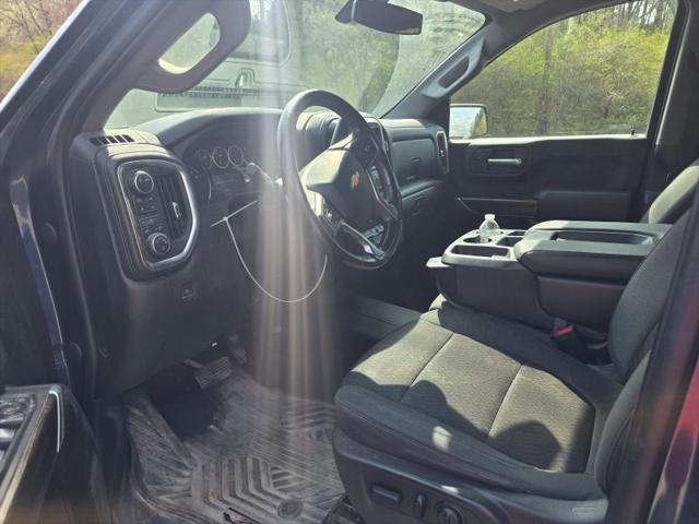 2022 Chevrolet Silverado 1500 4WD Crew Cab Short Bed LT