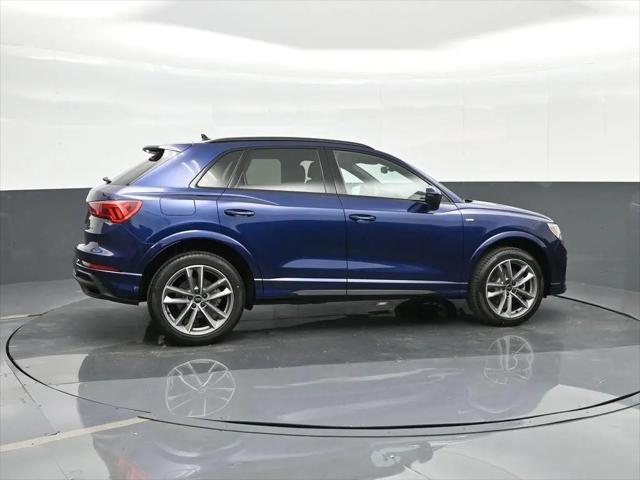 2025 Audi Q3 Premium 45 TFSI S line quattro Tiptronic