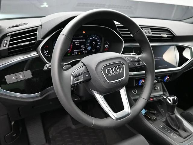 2025 Audi Q3 Premium 45 TFSI S line quattro Tiptronic