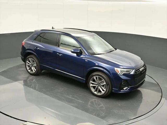2025 Audi Q3 Premium 45 TFSI S line quattro Tiptronic