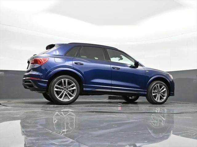 2025 Audi Q3 Premium 45 TFSI S line quattro Tiptronic