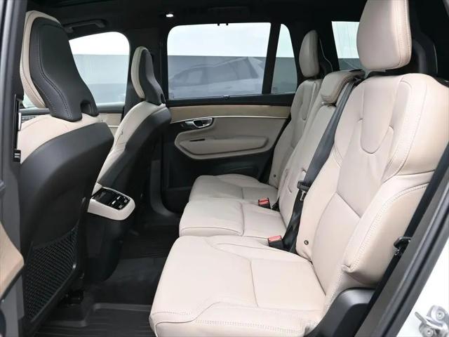2026 Volvo XC90 Ultra Dark Theme, B6 AWD Gas (mild hybrid), Gasoline, 7 Seats