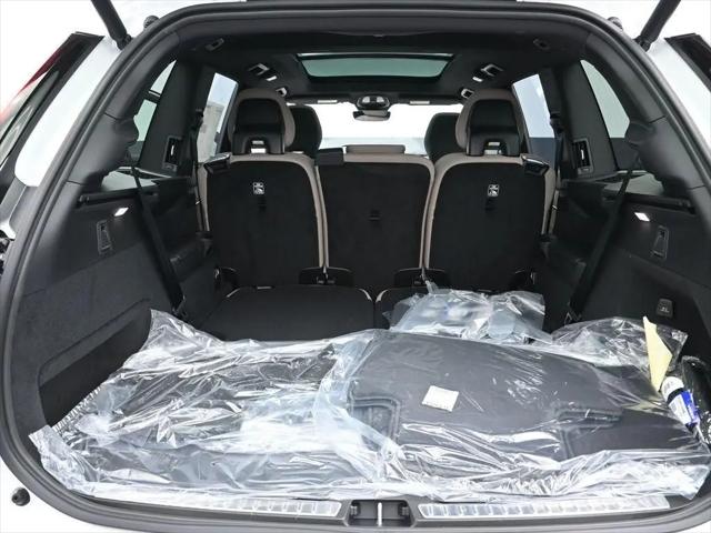 2026 Volvo XC90 Plus, B6 AWD Gas (mild hybrid), Gasoline, Bright, 7 Seats
