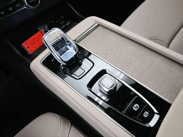 2026 Volvo XC90 Plus, B6 AWD Gas (mild hybrid), Gasoline, Bright, 7 Seats