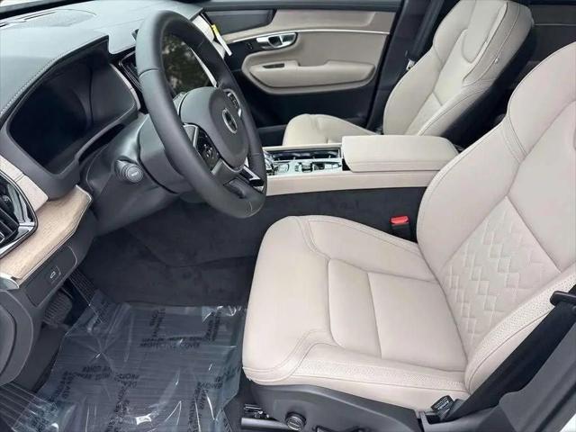 2026 Volvo XC90 Plus, B6 AWD Gas (mild hybrid), Gasoline, Bright, 7 Seats