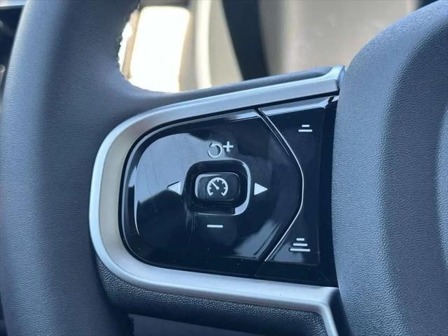 2026 Volvo XC90 Plus, B6 AWD Gas (mild hybrid), Gasoline, Bright, 7 Seats