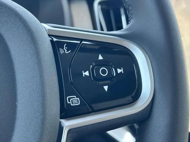 2026 Volvo XC90 Plus, B6 AWD Gas (mild hybrid), Gasoline, Bright, 7 Seats