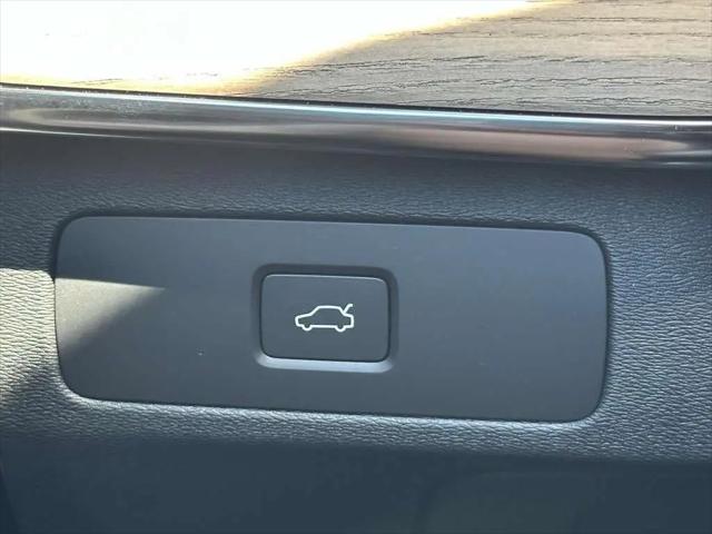 2026 Volvo XC90 Plus, B6 AWD Gas (mild hybrid), Gasoline, Bright, 7 Seats